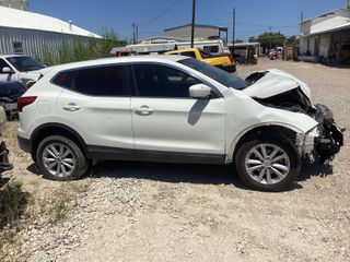 2017 Nissan Rogue Sport S - Exterior Side Passenger